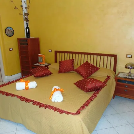 Gaestezimmer Fuer 4 Personen Ca 45 M In Pucciarelli, Trasimenischer See Apartament